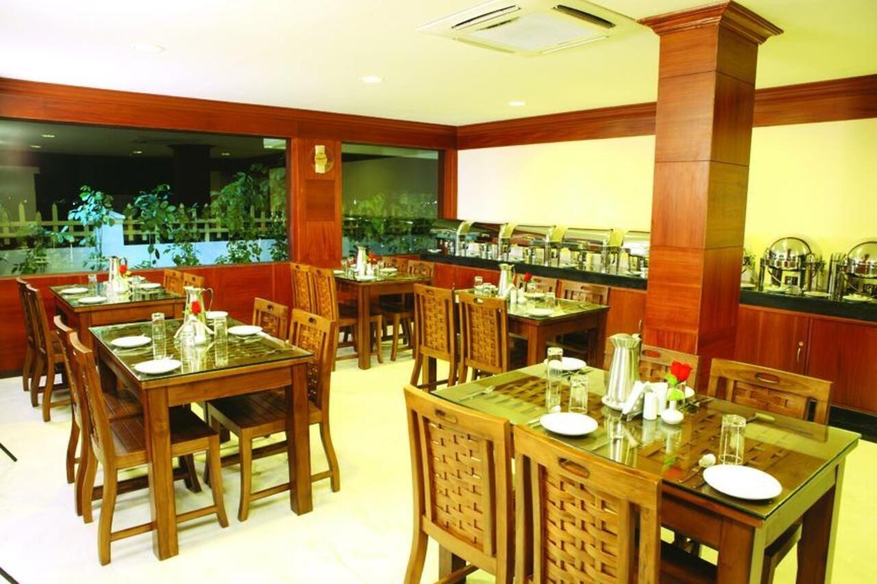 Meenakshi'S Sunshine Hotel Madurai Esterno foto