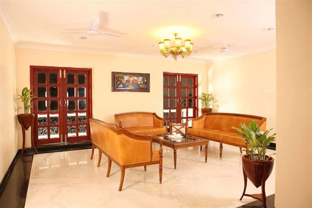 Meenakshi'S Sunshine Hotel Madurai Esterno foto